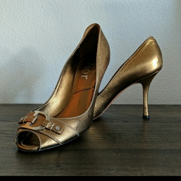 Christian Dior Gold open toe pumps - Picture 1 of 5